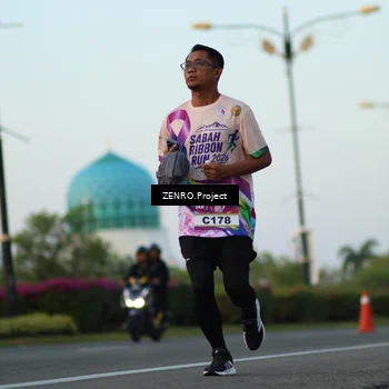 Runner Photo 6143871