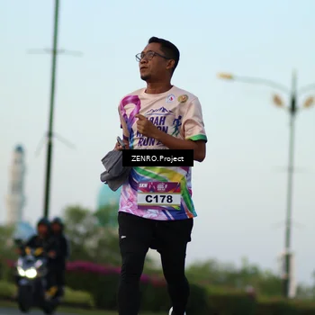 Runner Photo 6143927