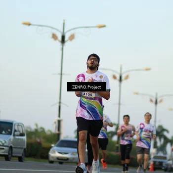 Runner Photo 6143943