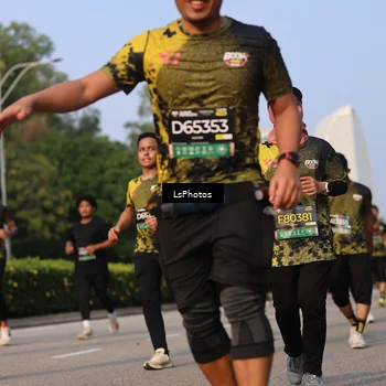 Runner Photo 6144103