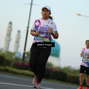 Runner Photo 6144210