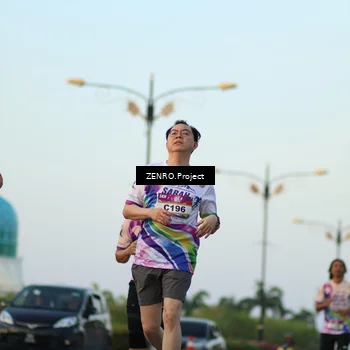 Runner Photo 6144315