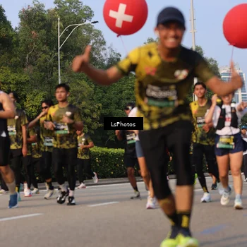 Runner Photo 6144419