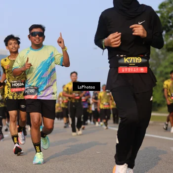 Runner Photo 6144759