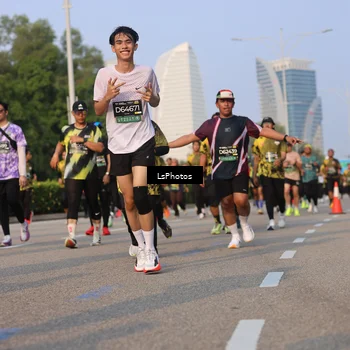 Runner Photo 6145019