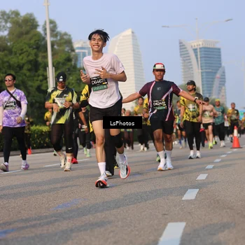 Runner Photo 6145023