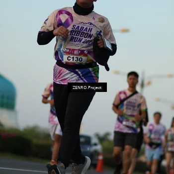Runner Photo 6145040