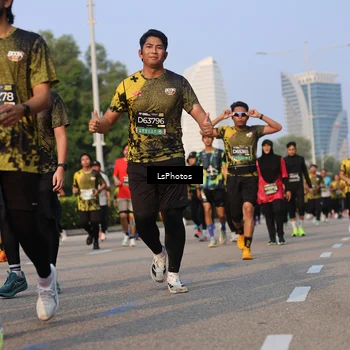 Runner Photo 6145459