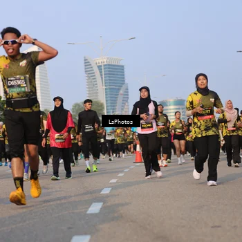 Runner Photo 6145573