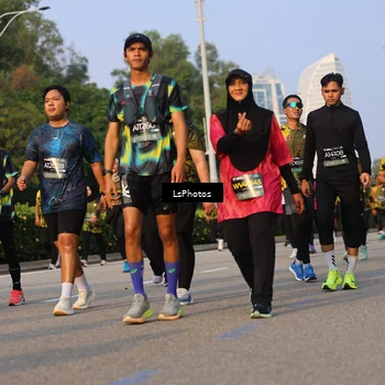 Runner Photo 6145719