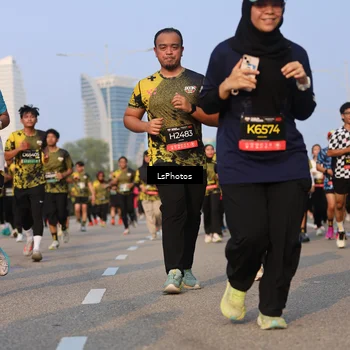 Runner Photo 6145998