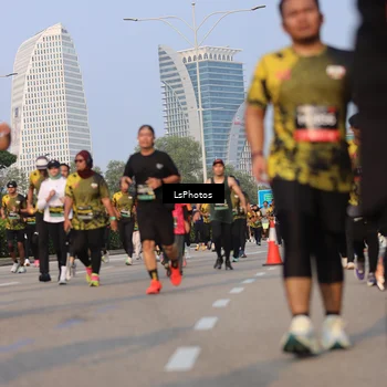 Runner Photo 6146208