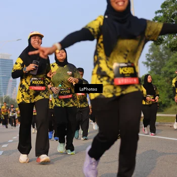 Runner Photo 6146429