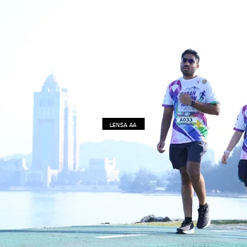 Runner Photo 6146453