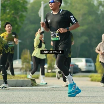 Runner Photo 6146740