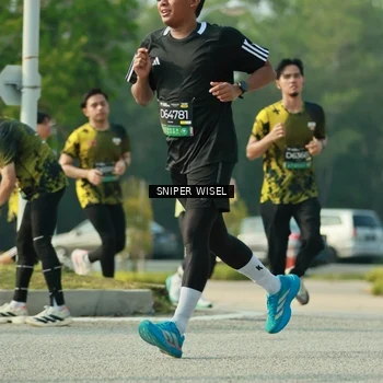 Runner Photo 6146749