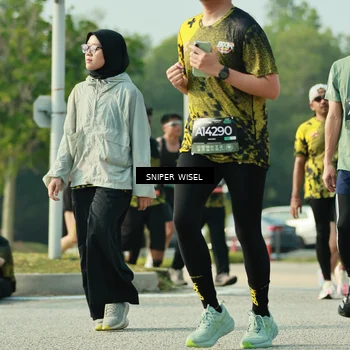 Runner Photo 6147042
