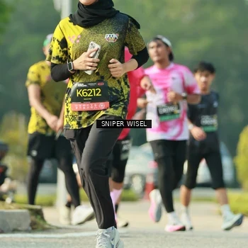 Runner Photo 6147114