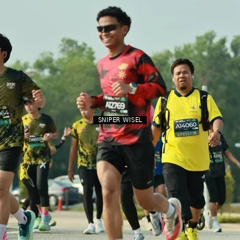 Runner Photo 6147125