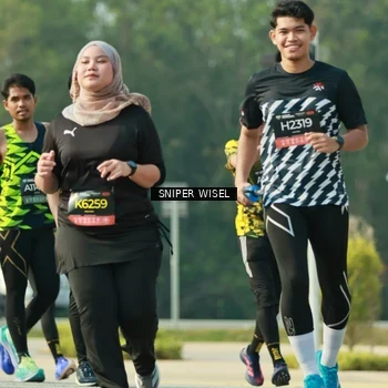 Runner Photo 6147249