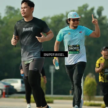 Runner Photo 6147393