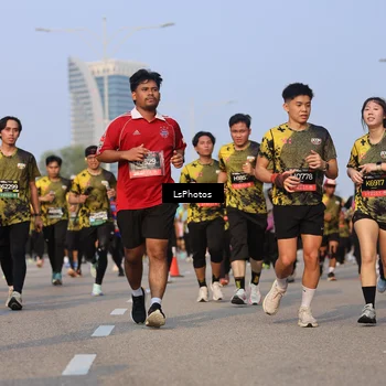 Runner Photo 6147548