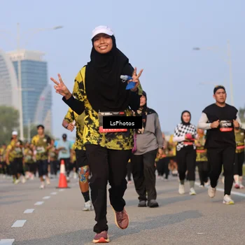 Runner Photo 6147772