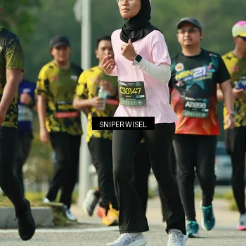 Runner Photo 6147871