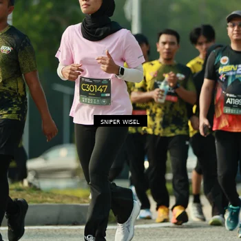 Runner Photo 6147914