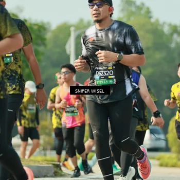 Runner Photo 6147935