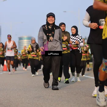 Runner Photo 6147940