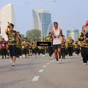 Runner Photo 6147949