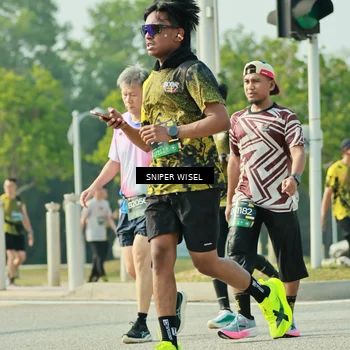 Runner Photo 6148280