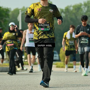 Runner Photo 6148460