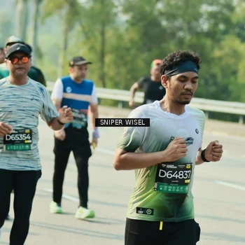 Runner Photo 6148575