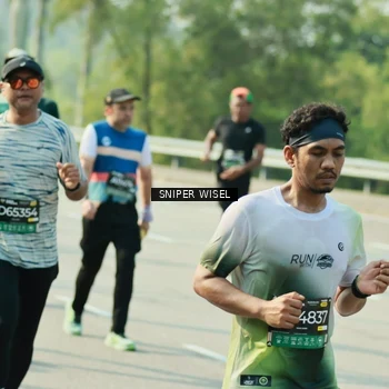 Runner Photo 6148578