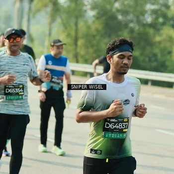 Runner Photo 6148584