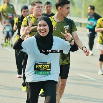 Runner Photo 6148757
