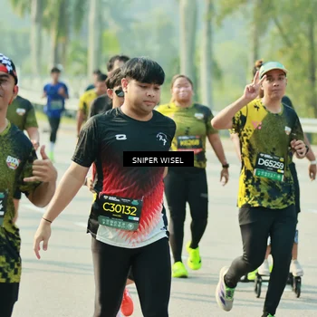 Runner Photo 6148856