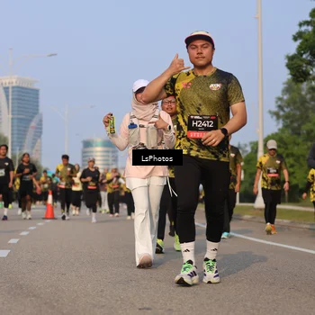 Runner Photo 6148882