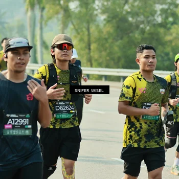 Runner Photo 6149000