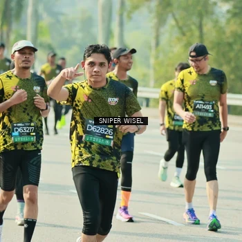 Runner Photo 6149074