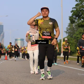 Runner Photo 6149084