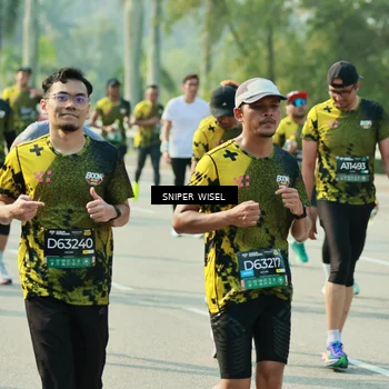 Runner Photo 6149089