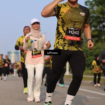 Runner Photo 6149179