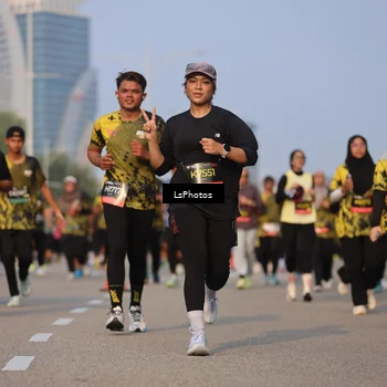 Runner Photo 6149238