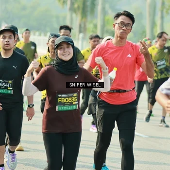 Runner Photo 6149304
