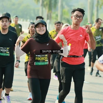 Runner Photo 6149319