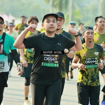 Runner Photo 6149320