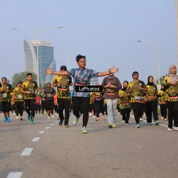 Runner Photo 6149522